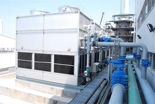 工業(yè)<a href=http://www.188hl.com/tags1_0.html target=_blank class=infotextkey>閉式冷卻塔</a>噪聲控制