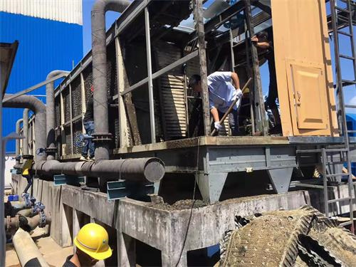 冷卻塔公司方塔運(yùn)行維護(hù)(冷卻塔方塔和圓塔區(qū)別)